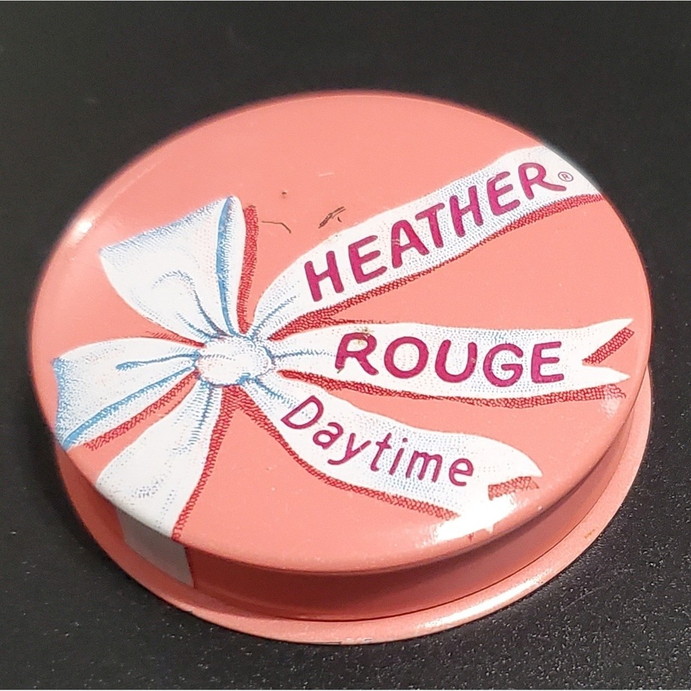 Vintage Makeup Tin Original Powder Puff and Rouge NY Heather Rouge Daytime Bow - Picture 2 of 7